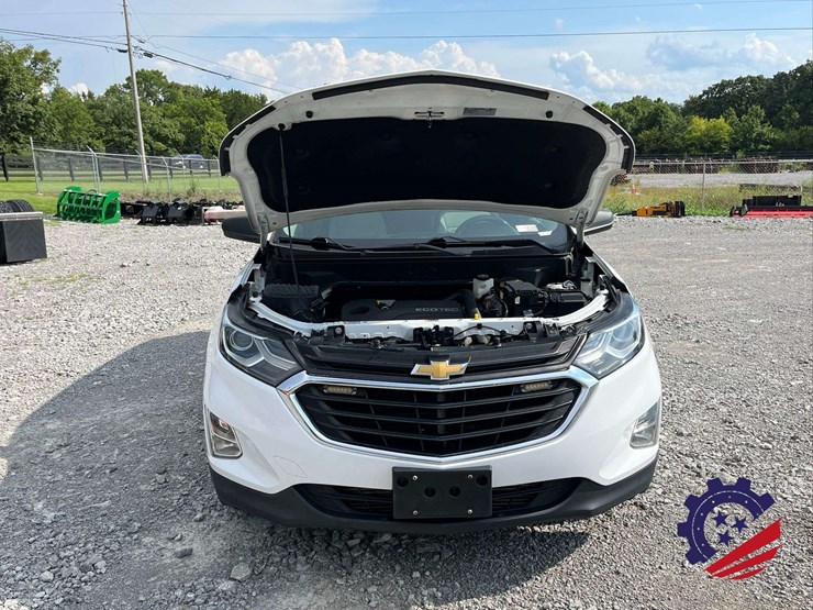 2020-chevrolet-equinox-ls-image-25