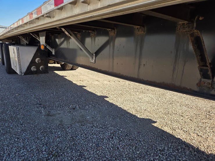 2013-great-dane-flatbed-image-13