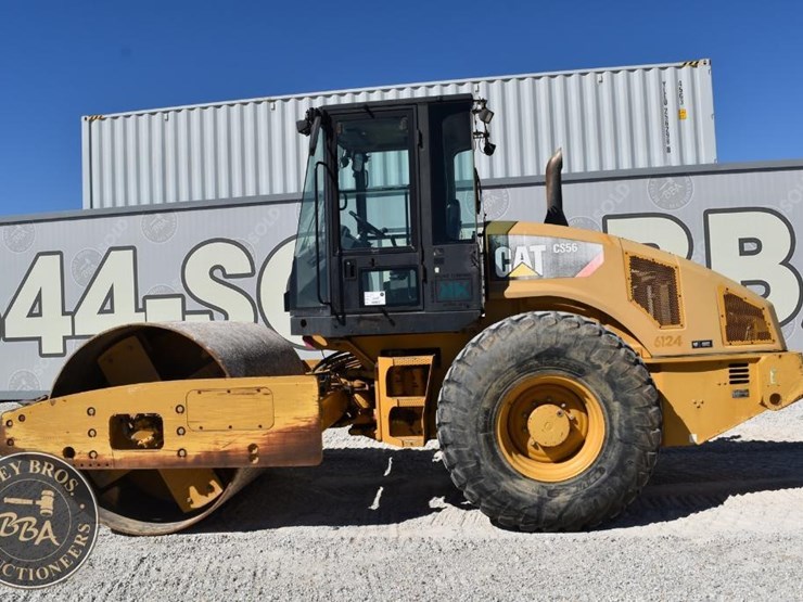 2009-caterpillar-cs56-image-14