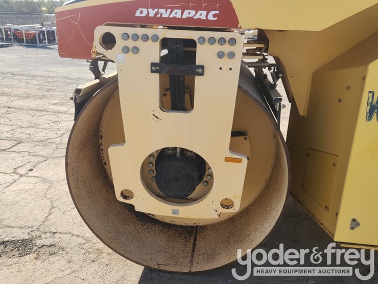 2007-dynapac-cc422hf-image-12