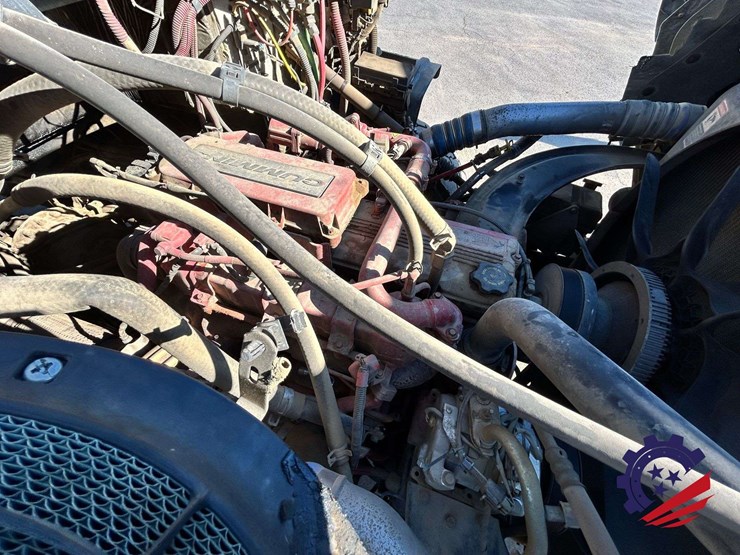 2019-freightliner-114sd-image-125