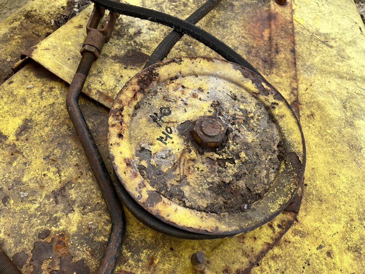 john-deere-140-image-32