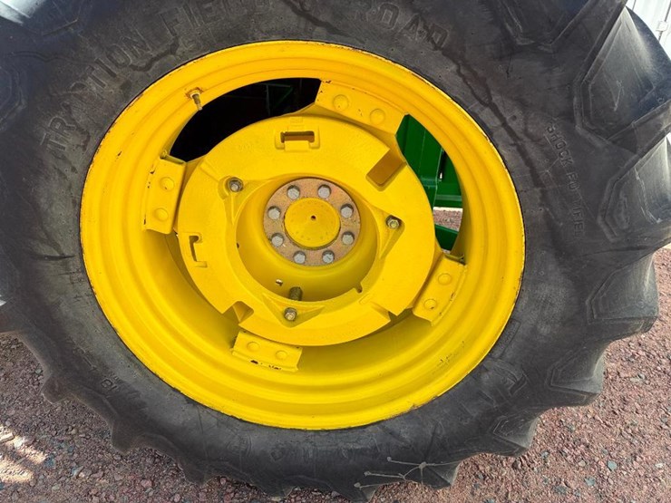 john-deere-6403-image-7
