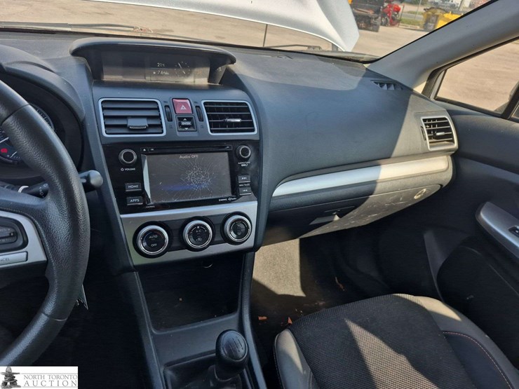 2016-subaru-crosstrek-image-12