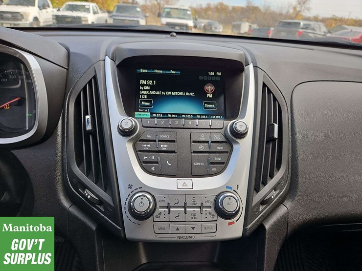 2016-chevrolet-equinox-image-19