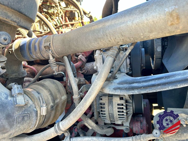 2019-freightliner-114sd-image-121
