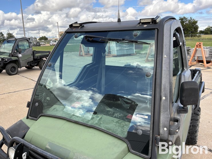 2016-john-deere-gator-image-12