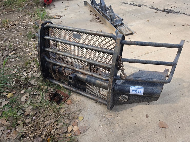 #25318-•-steel-bumper-for-full-sized-ford-pickup-image-1