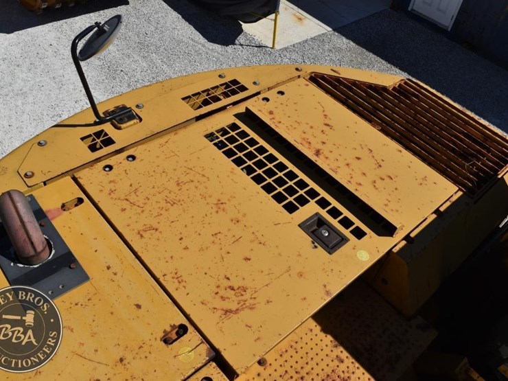 2007-caterpillar-328d-lcr-image-53
