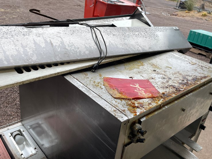 #4677-•-commercial-heated-holding-cabinet-image-12