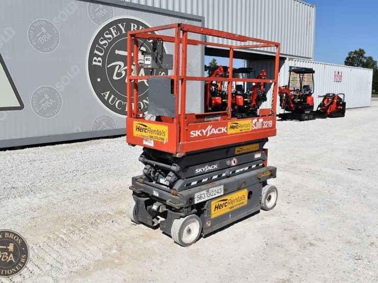 2016-skyjack-sjiii3219-image-2