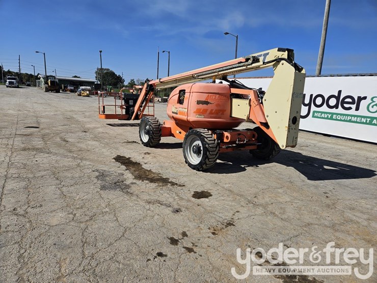 2015-jlg-600aj-image-4