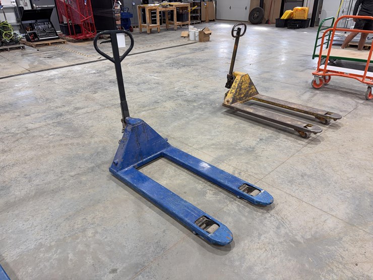 pallet-jack-image-2