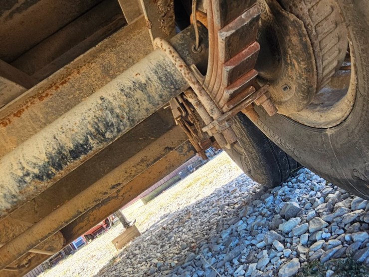 load-trail-dump-image-24