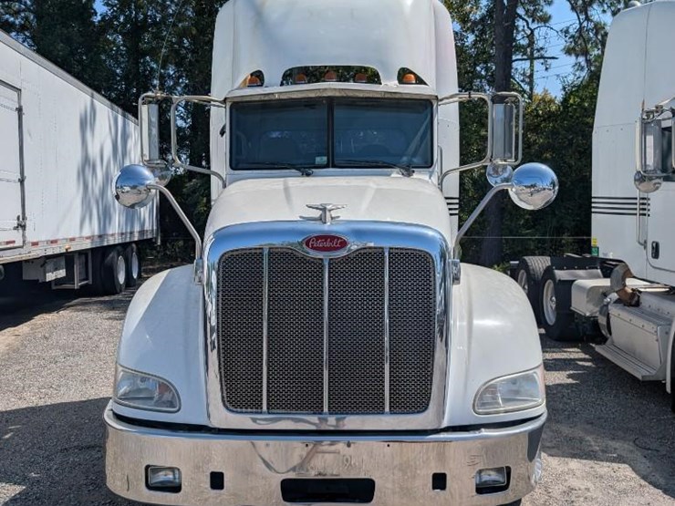 2014-peterbilt-386-image-2