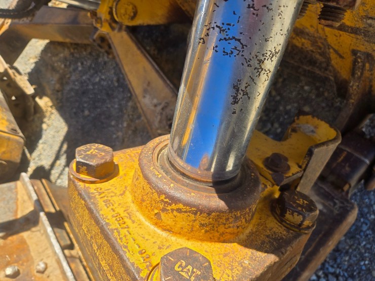 caterpillar-d6r-image-95