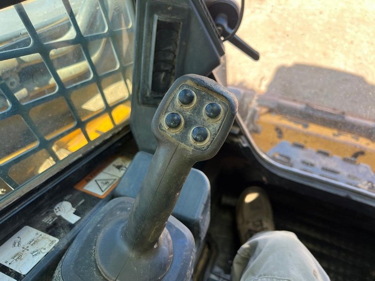 2016-deere-333e-image-20