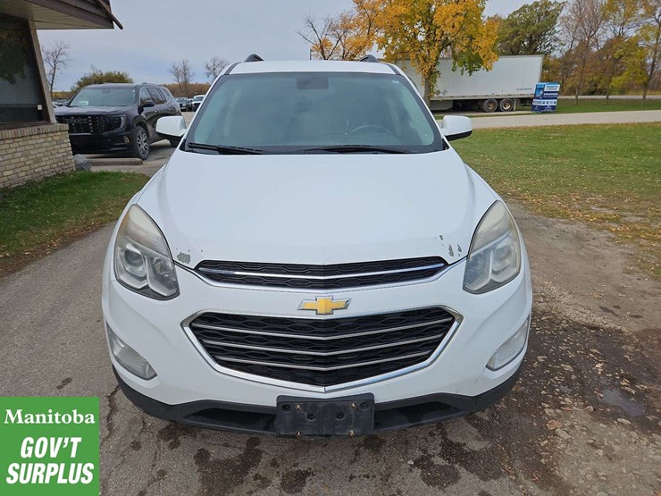 2017-chevrolet-equinox-image-8