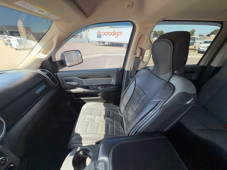 2019-dodge-2500-image-26