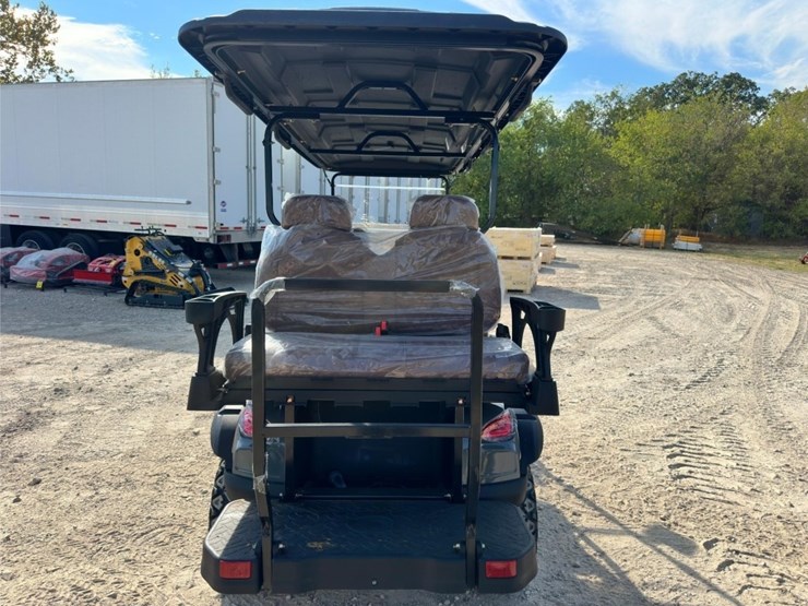 new-6-seater-electric-golf-cart-image-3