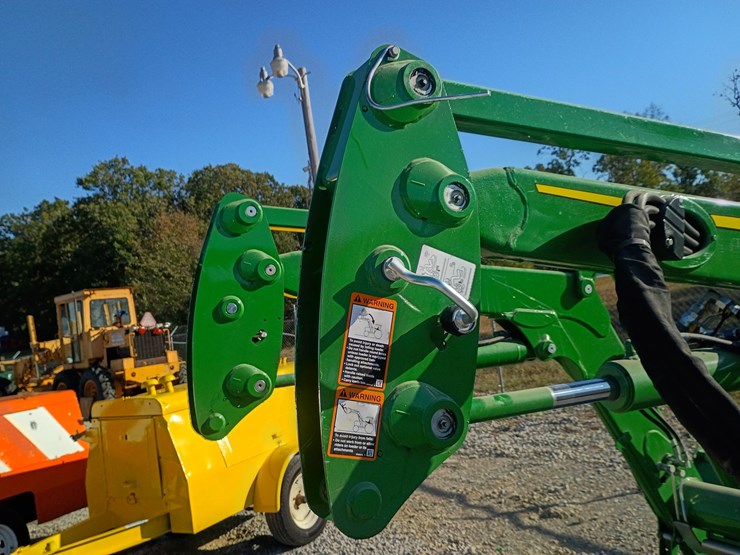 2023-john-deere-540m-image-23