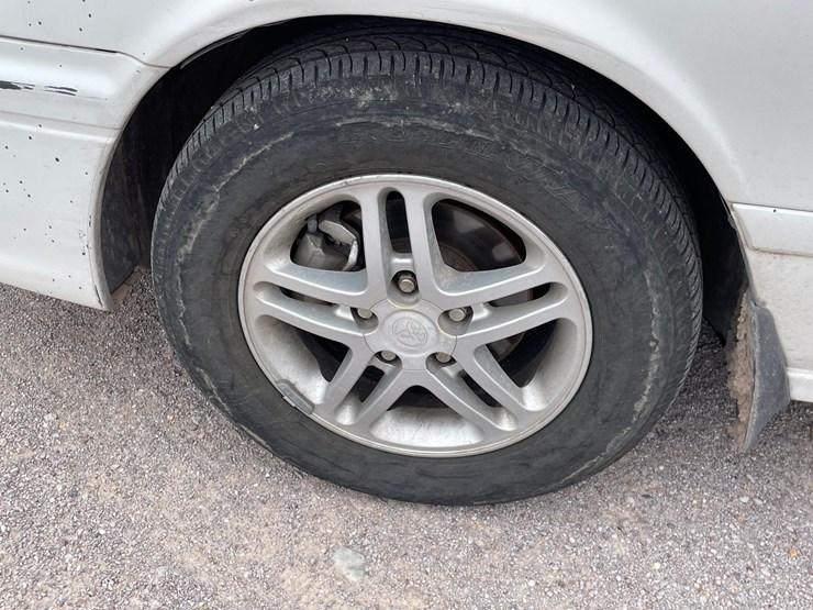 #2768-•-2001-toyota-camry-(title-in-delay)-image-54