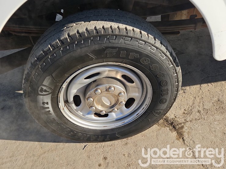 2013-ford-f350-sd-image-13