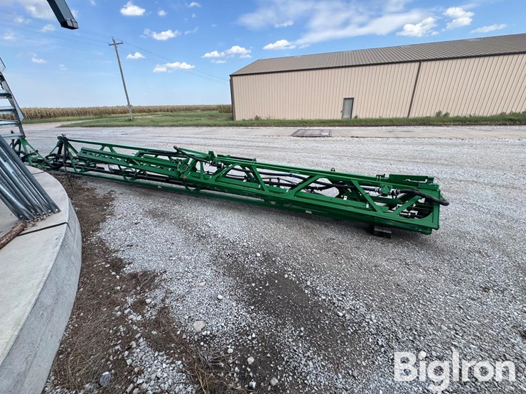 2020-john-deere-r4038-image-6