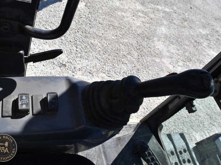 2023-deere-85-p-tier-image-67