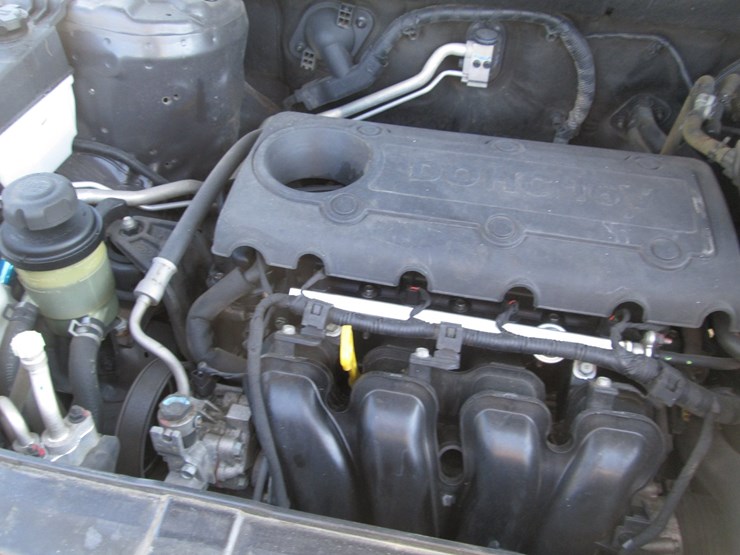 2012-hyundai-santa-fe-image-14