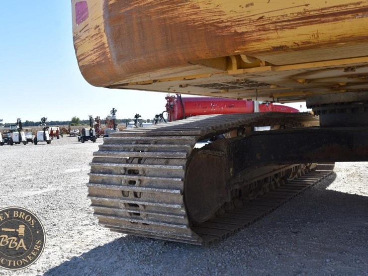 2018-caterpillar-326fl-image-43