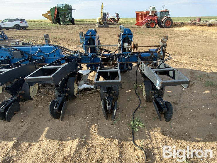 kinze-2700-image-19