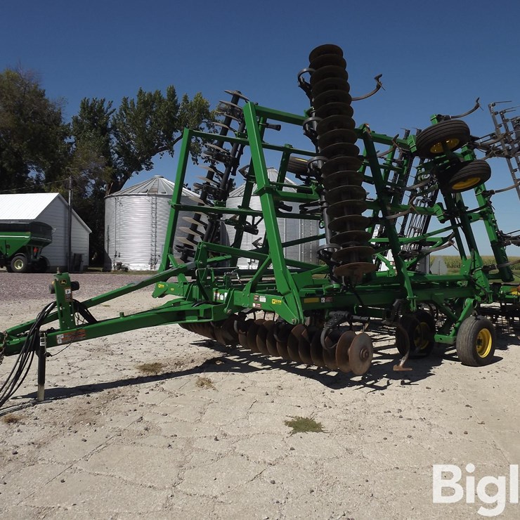 2013 JOHN DEERE 2310