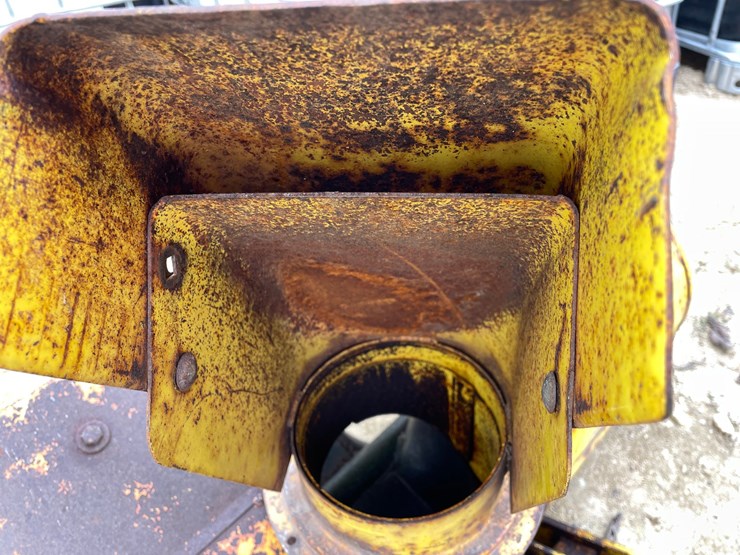 john-deere-140-image-27