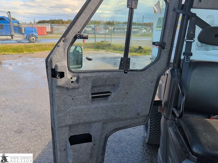 2016-polaris-ranger-image-27