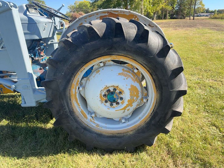 ford-tractor-image-20