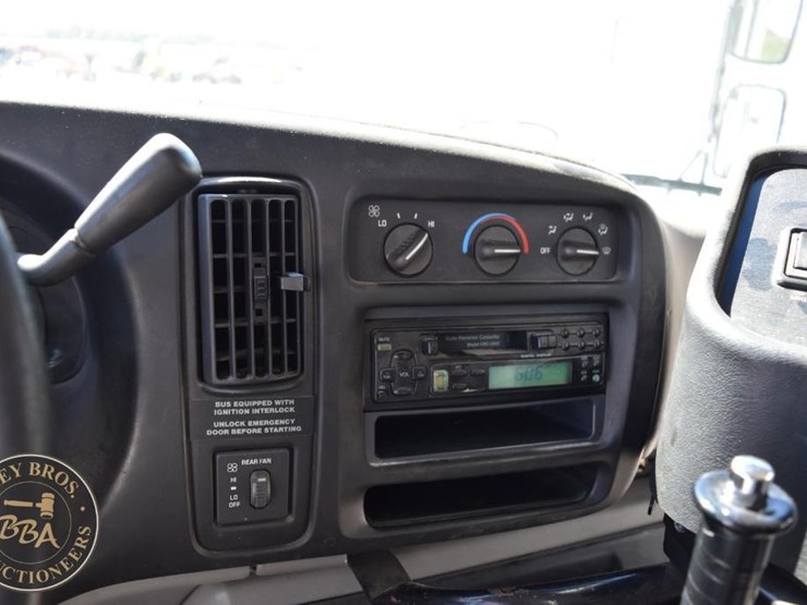 2001-chevrolet-3500-image-20