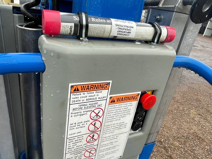 #4647-•-upright-25'-personnel-lift-image-15