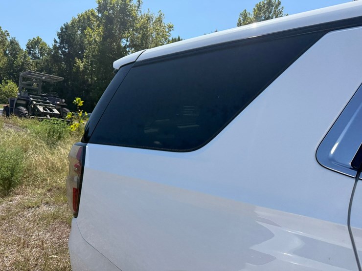 2021-chevrolet-tahoe-image-31