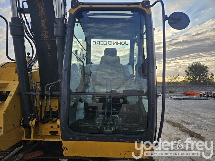 2016-deere-135g-image-20