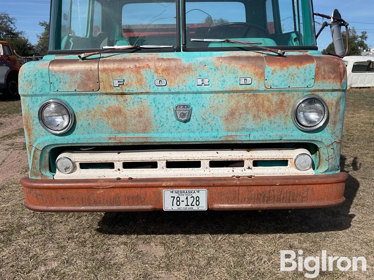 1961-ford-c600-image-9