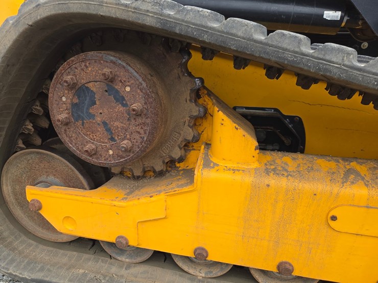 jcb-225t-image-44