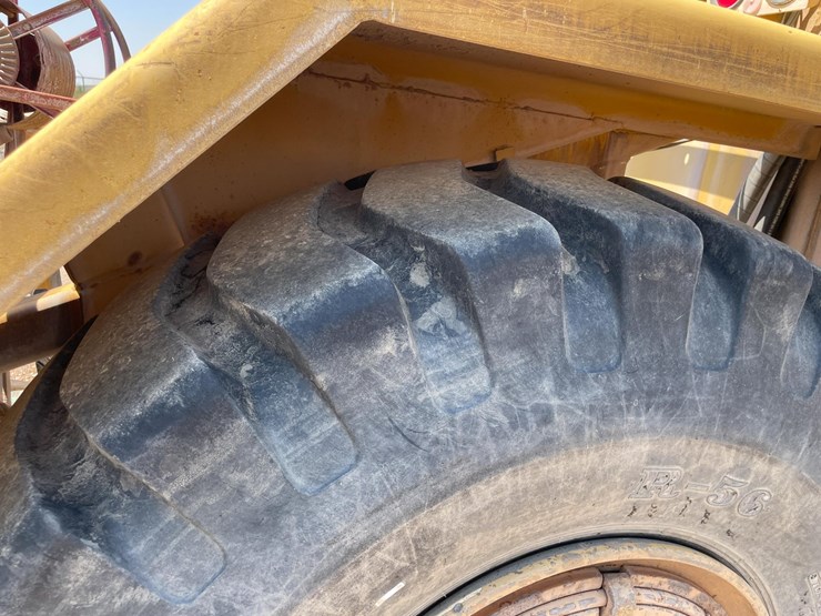 2003-caterpillar-613c-image-8