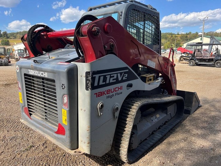 2023-takeuchi-tl12v2-image-8