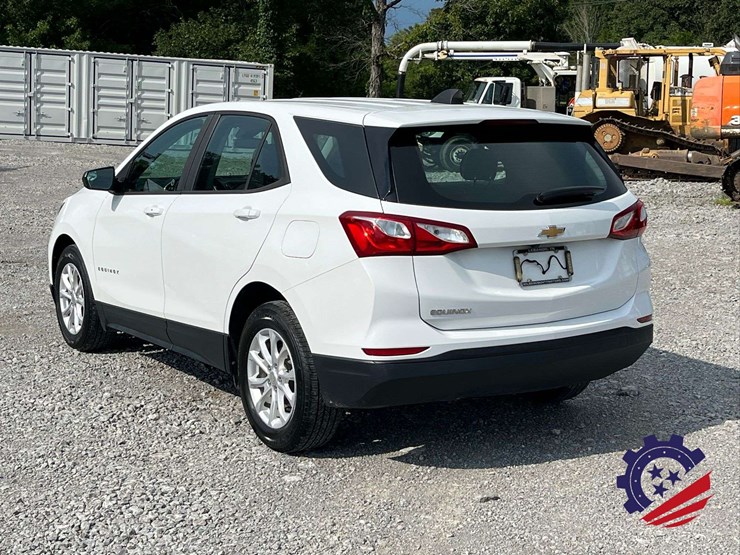 2020-chevrolet-equinox-ls-image-18