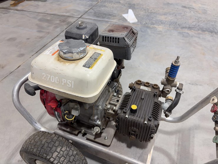 mi-t-m-pressure-washer-image-5