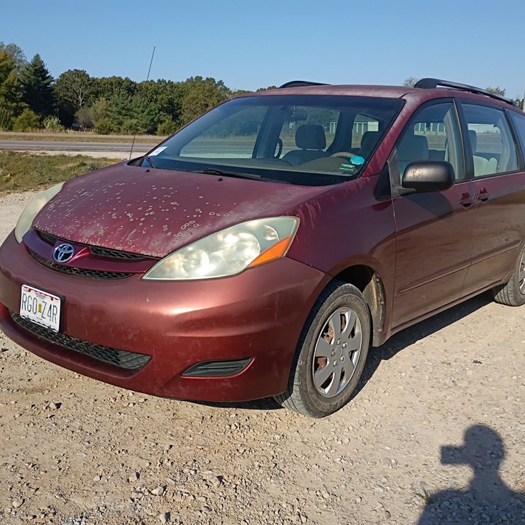 2006 TOYOTA SIENNA