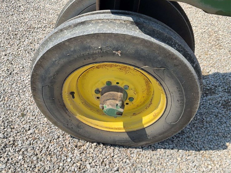 john-deere-730-image-15