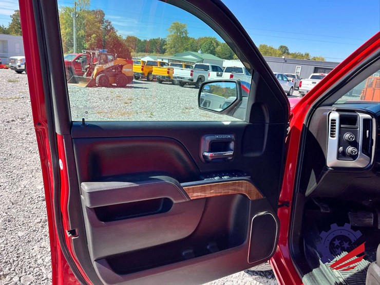 2014-gmc-sierra-z71-slt-pickup-truck-image-50