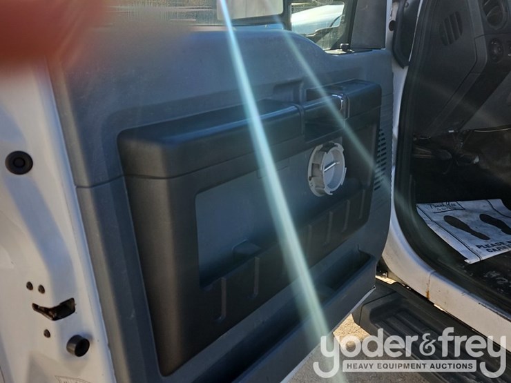2013-ford-f350-sd-image-19
